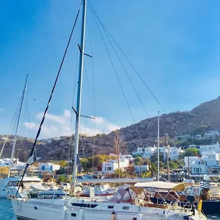 Botel Mykonos Magic Sail *