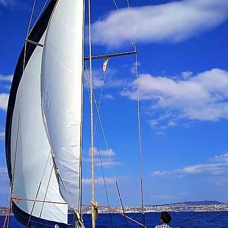 船上ホテル Mykonos Magic Sail